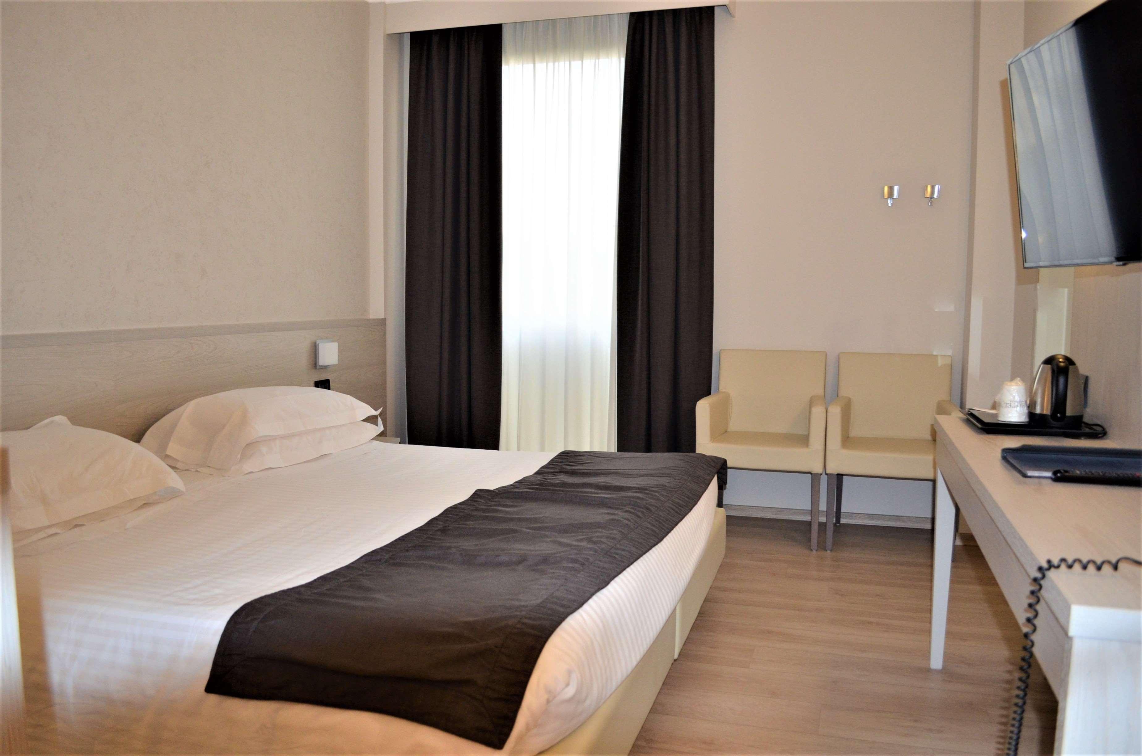 Best Western Park Hotel Piacenza Exterior photo