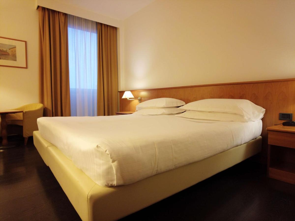 Best Western Park Hotel Piacenza Exterior photo