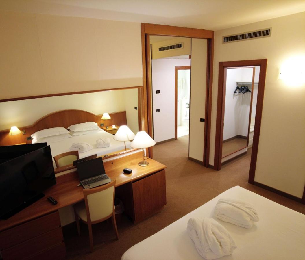 Best Western Park Hotel Piacenza Exterior photo