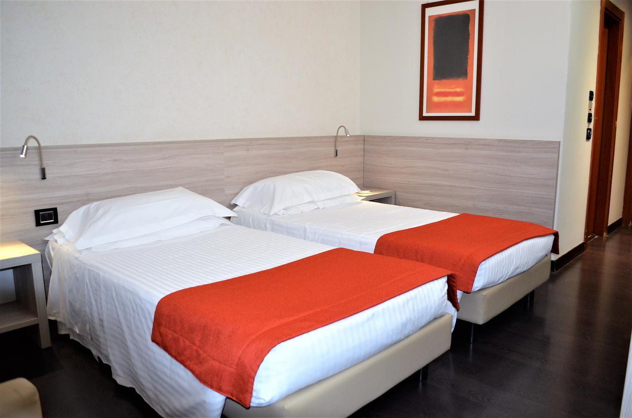 Best Western Park Hotel Piacenza Exterior photo