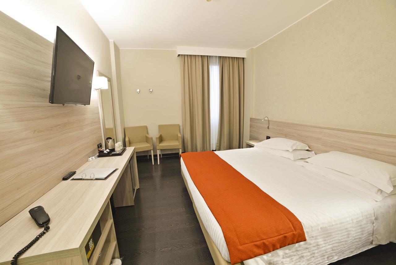 Best Western Park Hotel Piacenza Exterior photo